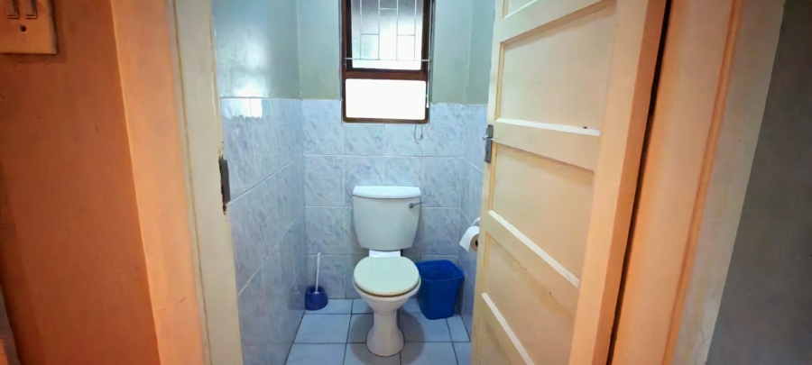 5 Bedroom Property for Sale in Thornton Western Cape